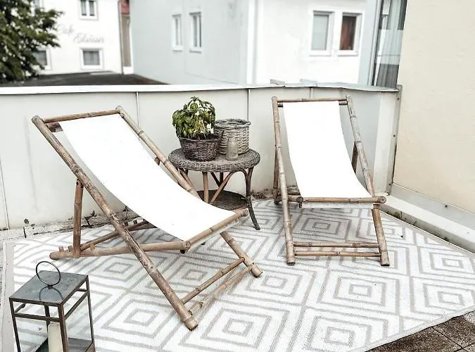 Zentrale Wohnung + Dachterrasse